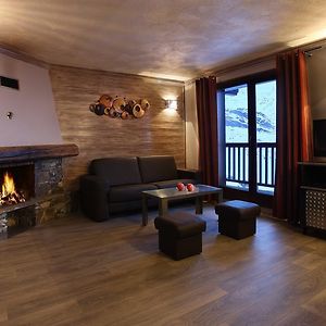 3-Bedroom Apartment